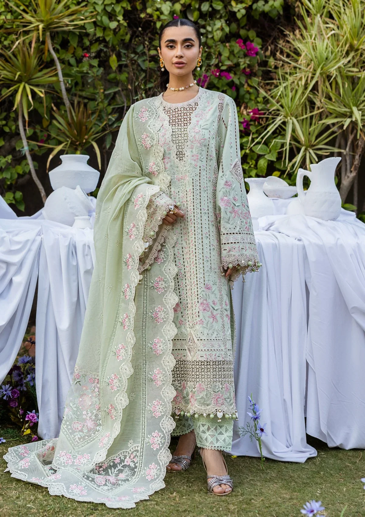 AKBAR ASLAM  LUXURY LAWN- 3PCS Embroidered Lawn Suits Unstitched - D#157 - Marais - Image 5