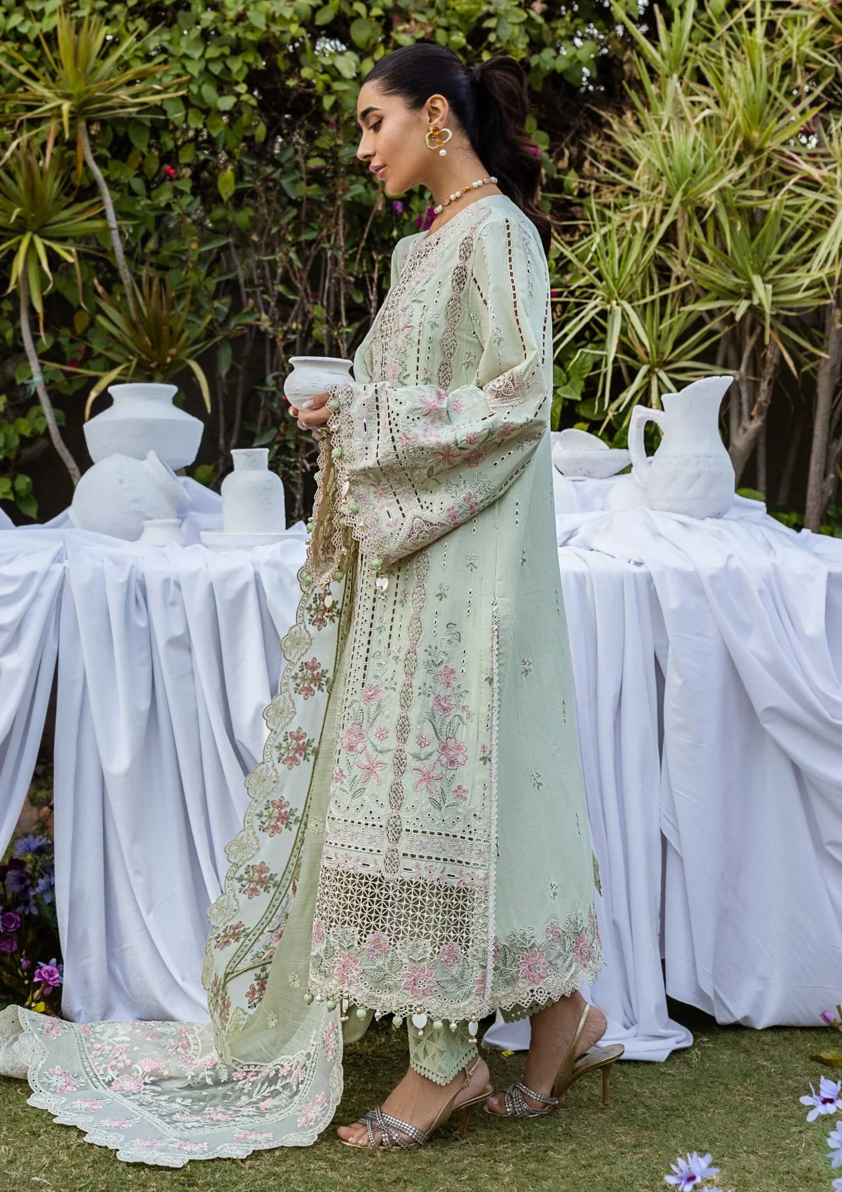 AKBAR ASLAM  LUXURY LAWN- 3PCS Embroidered Lawn Suits Unstitched - D#157 - Marais - Image 7
