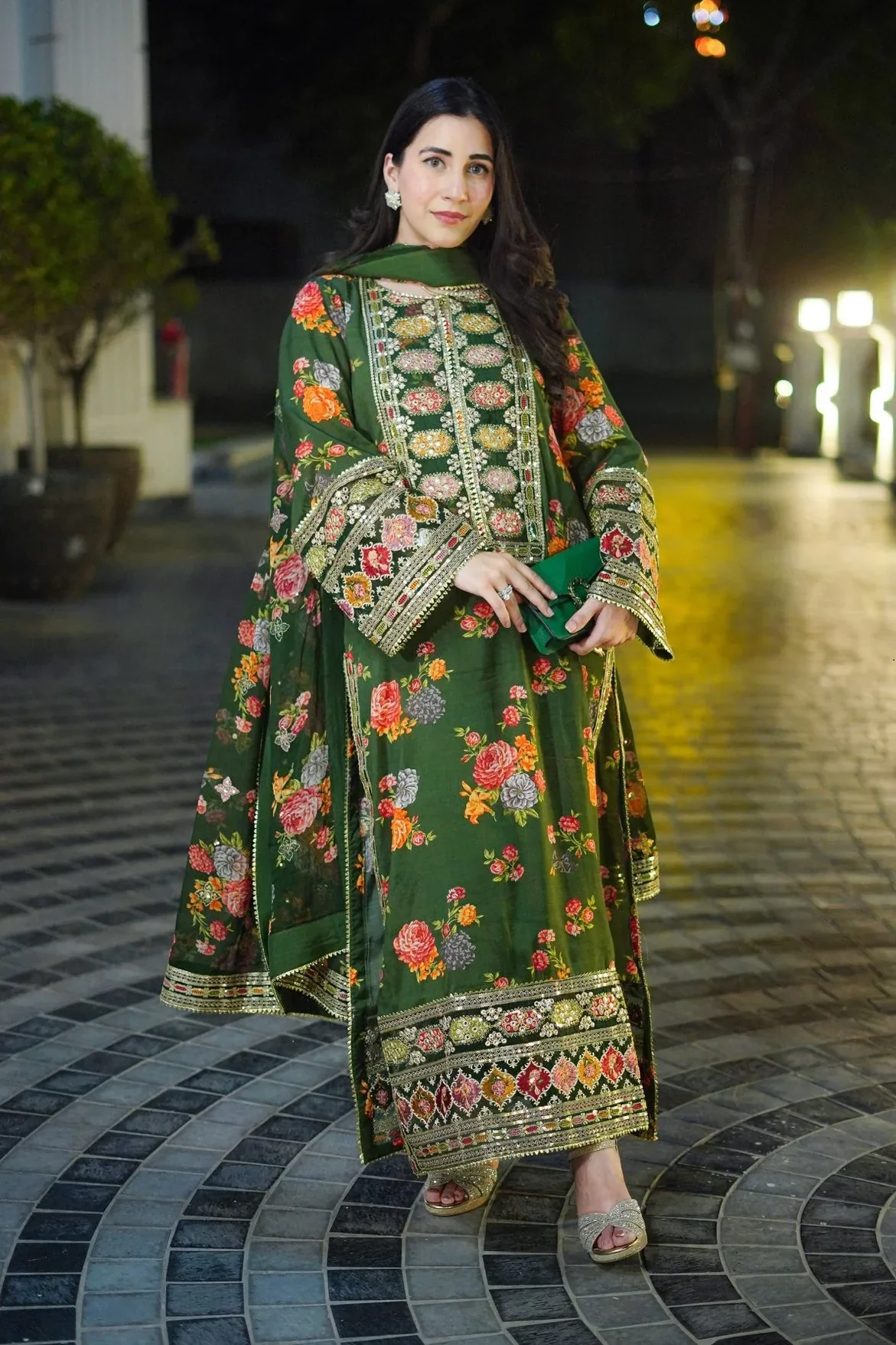 Aneelas Luxury Silk 3 Piece Unstitched -GREEN - Image 3