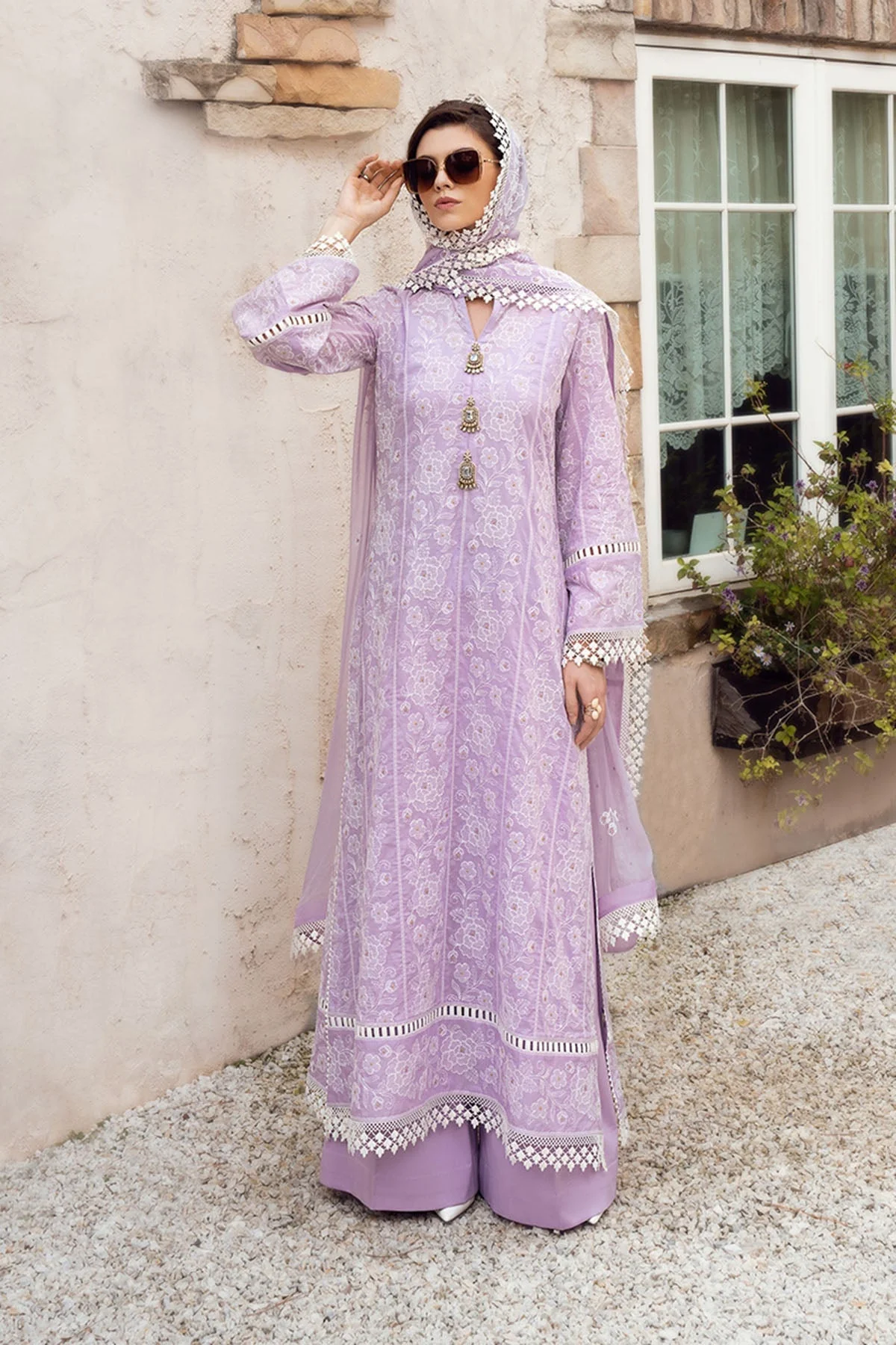 BAREEZE - 3PC LAWN EMBROIDERED SHIRT WITH CHIFFON EMBROIDERED DUPATTA-KPR555 - Image 2