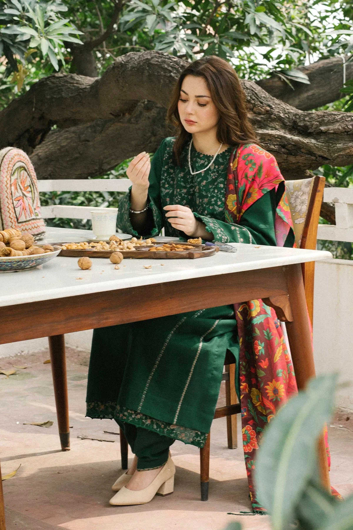 ZARA SHAHJAHAN- 3PC LAWN EMBROIDERED SHIRT WITH PRINTED DUPATTA AND LAWN TROUSER - KPR-GR1 - Image 5