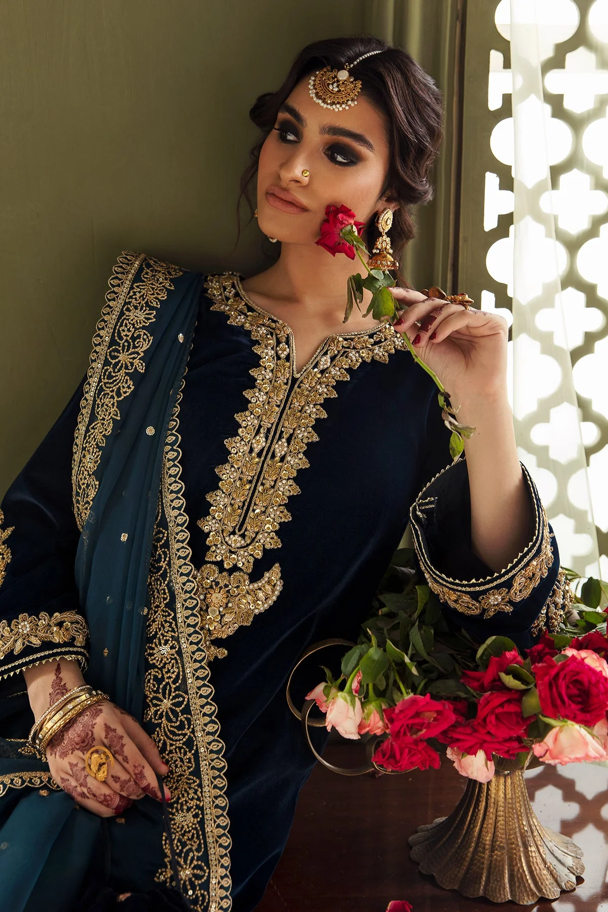 BAROQUE - Velvet Collection 3 Pieces Unstitched PR-874 - Image 2