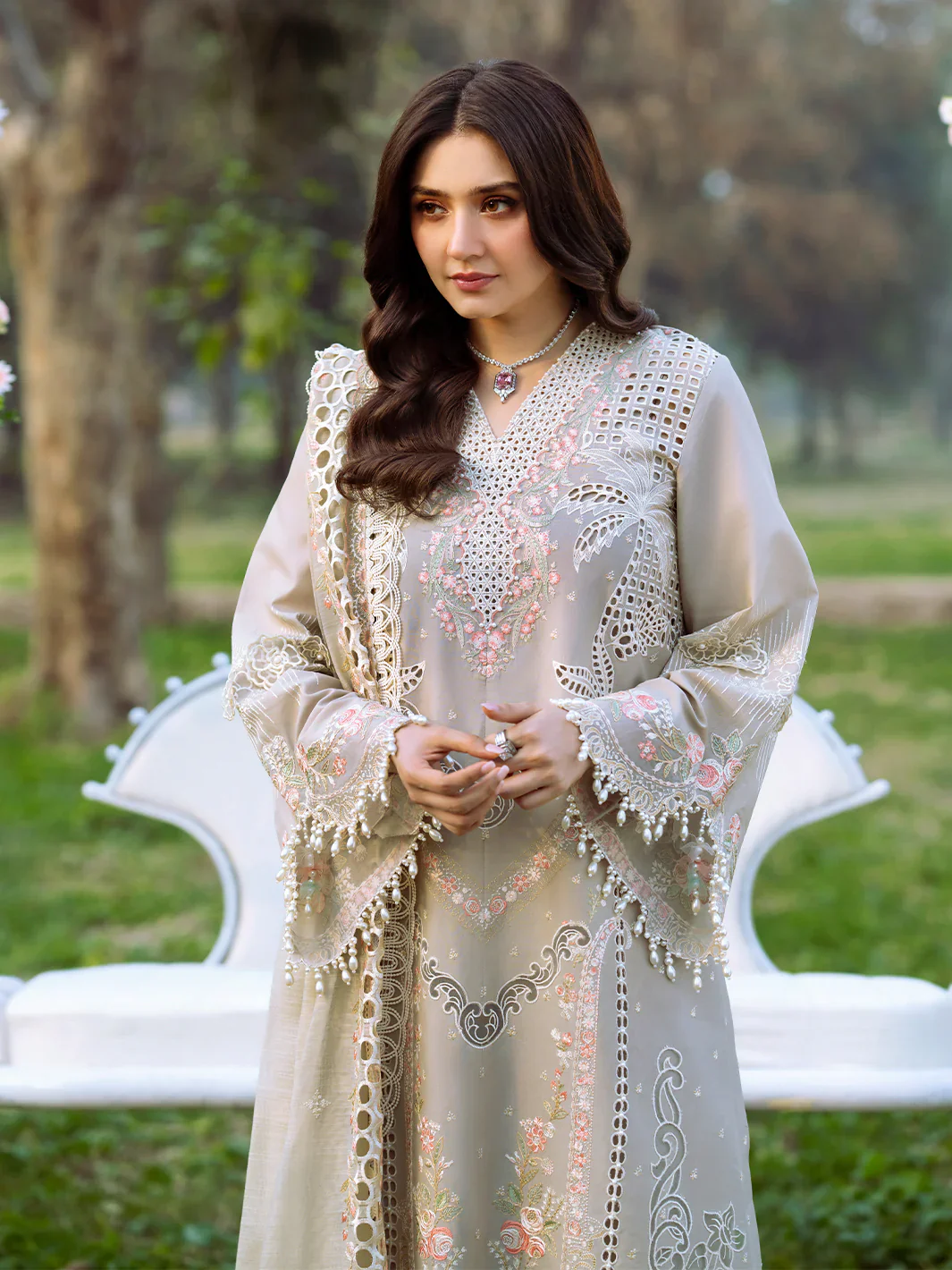 BIN ILYAS LUXURY LAWN- 3PCS Embroidered Lawn Suits Unstitched -104 - B - Image 4