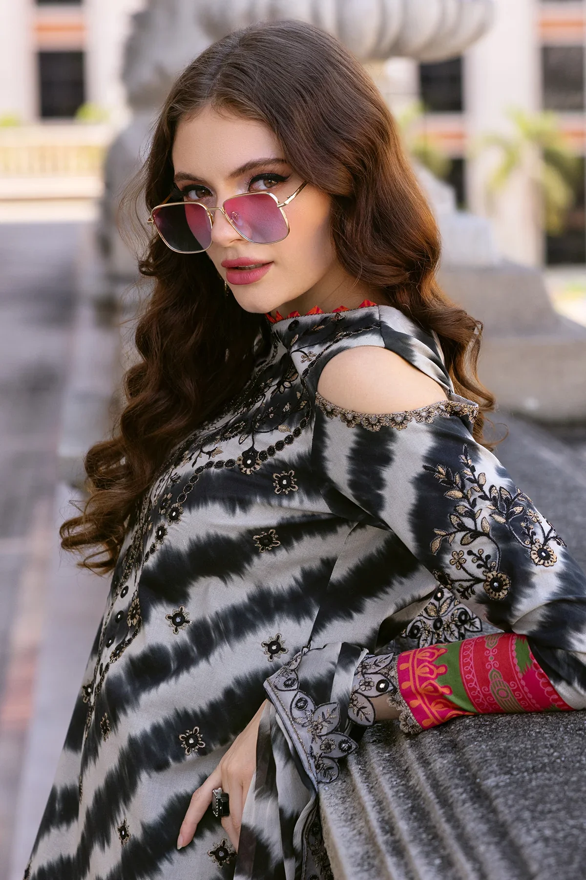 CHARIZMA - 3PC LAWN EMBROIDERED SHIRT WITH EMBROIDERED DUPATTA AND COTTON TROUSER - AG5-01 - Image 2