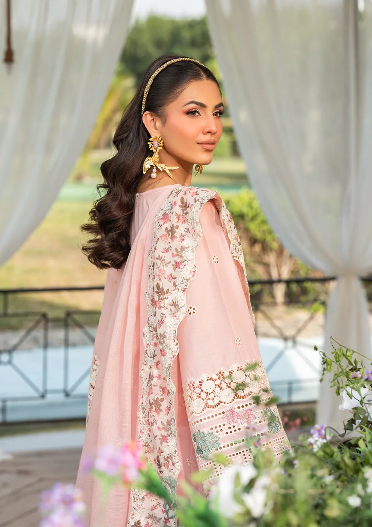 Elaf Luxury Lawn'25 Vol-2 ELH-3B OH MY ROSE - Image 6
