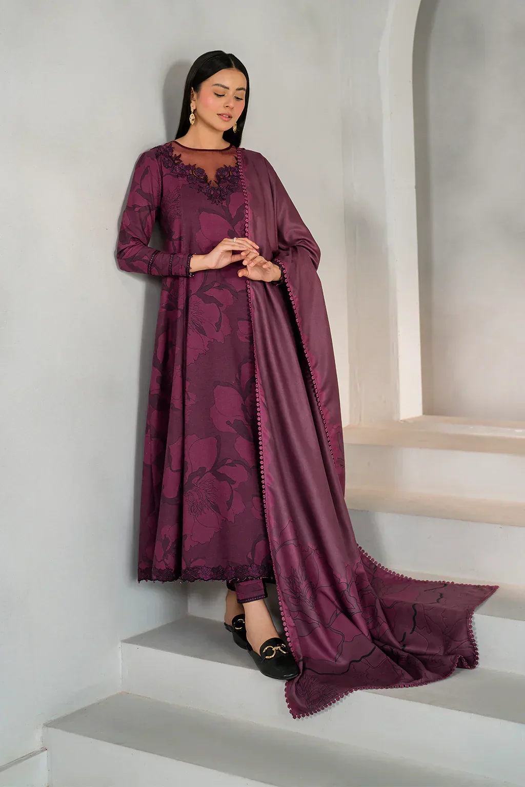 iznik - 3-PC Unstitched Festive Edit Lawn Collection UE -351
