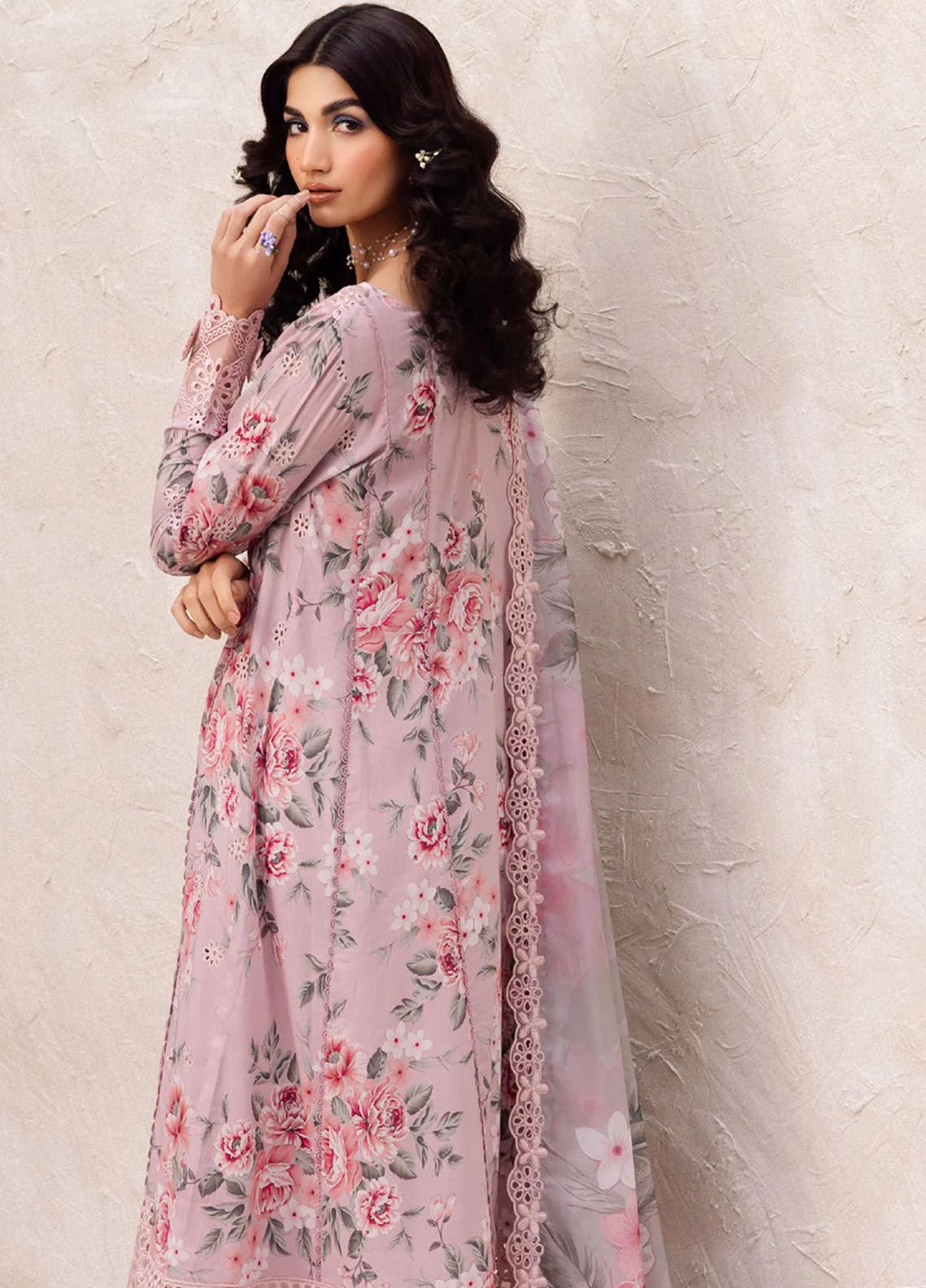 IZNIK - 3PC LAWN CHICKENKARI EMBROIDERED SHIRT WITH CHIFFON EMBROIDERED DUPATTA AND COTTON TROUSER - KPR-DAHILA - Image 3