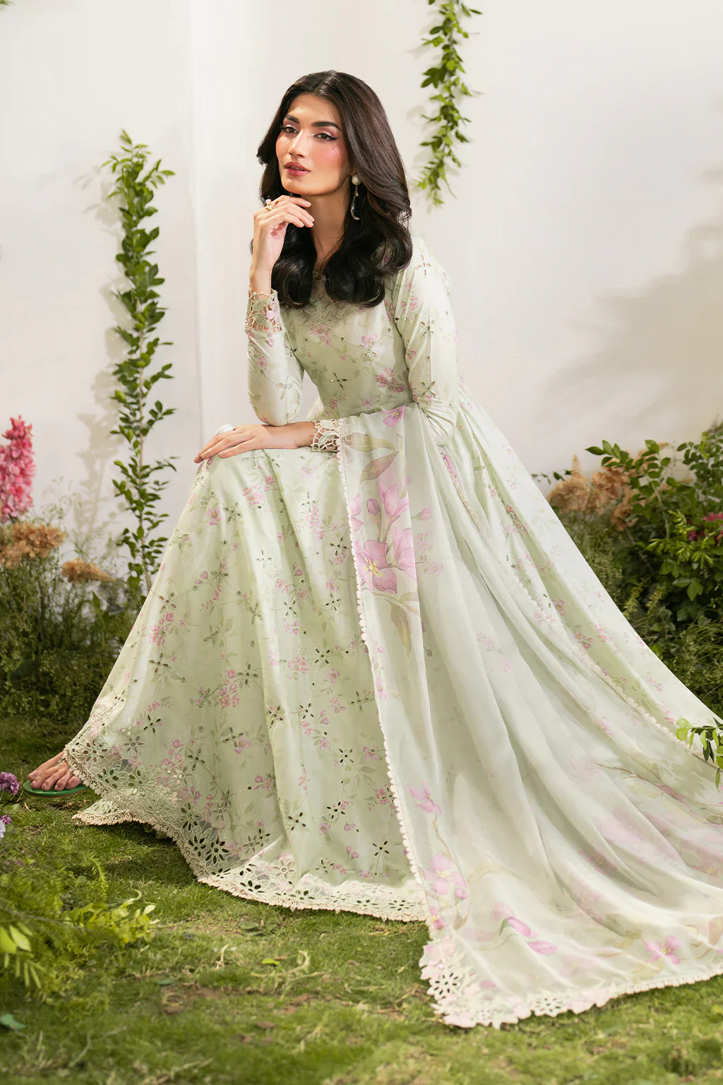 Iznik Embroidered Lawn Suits Unstitched 3 Piece IZ25FE IFE-11 - Image 4
