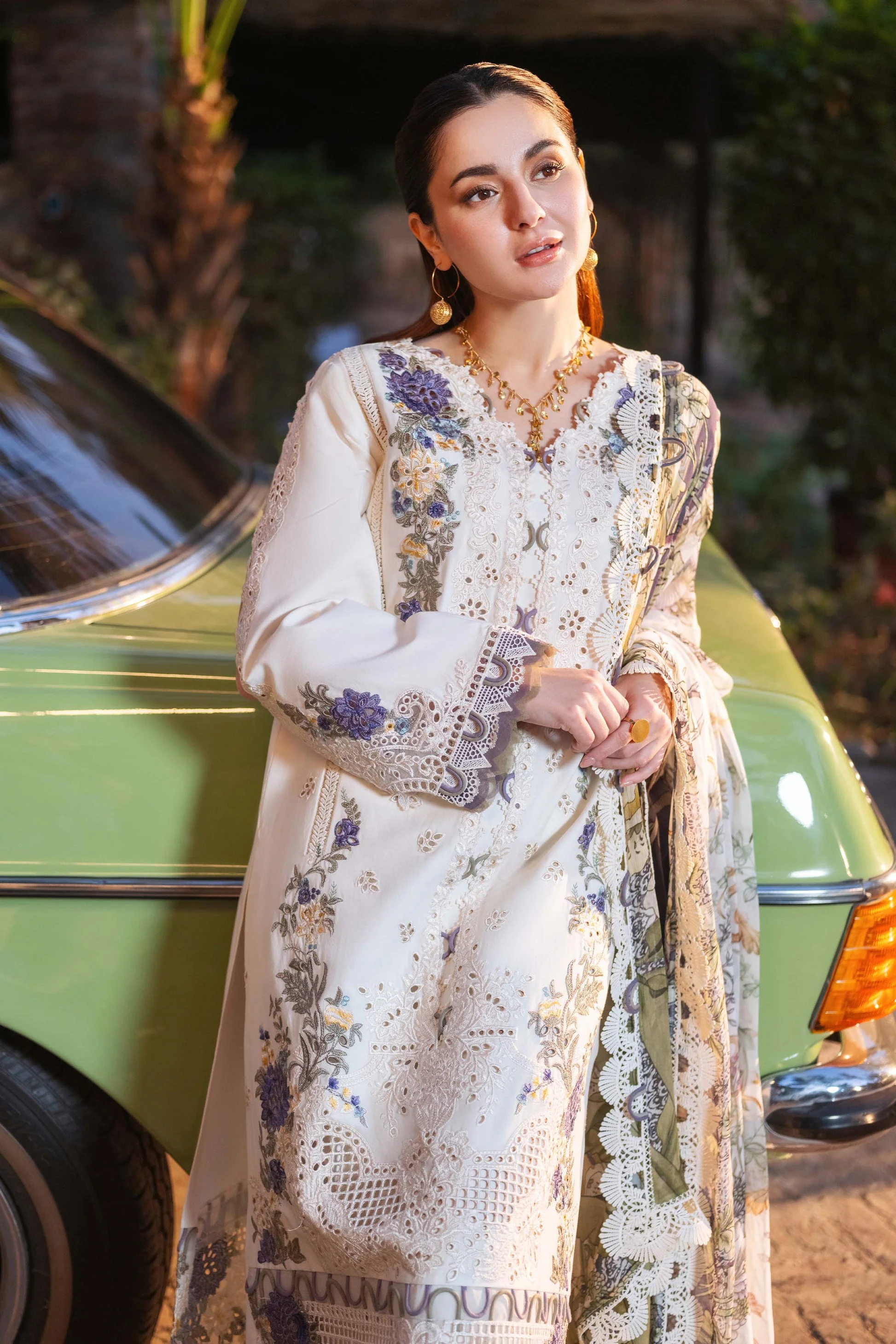 Jade - Embroidered Lawn Suits Unstitched 3 Piece OMBRE 2025 - Summer Collection - Image 3