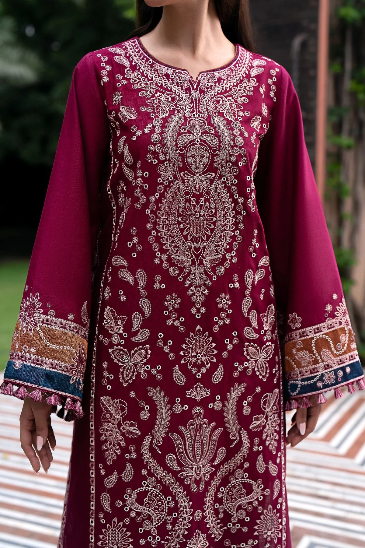 JAZMIN - 3PC KHADDAR EMBROIDERED SHIRT WITH PRINTED TWILL SHAWL AND TROUSER -KPR633 - Image 3