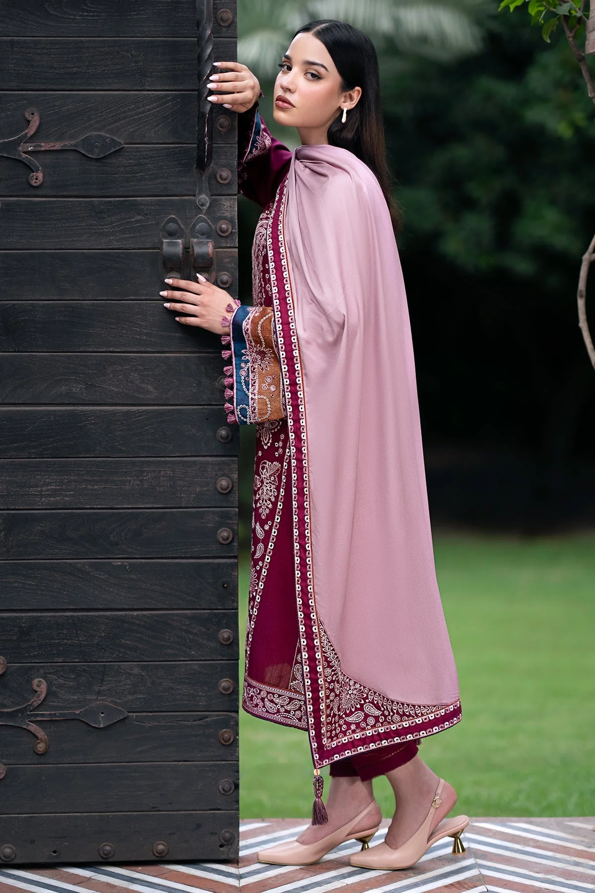 JAZMIN - 3PC KHADDAR EMBROIDERED SHIRT WITH PRINTED TWILL SHAWL AND TROUSER -KPR633 - Image 5