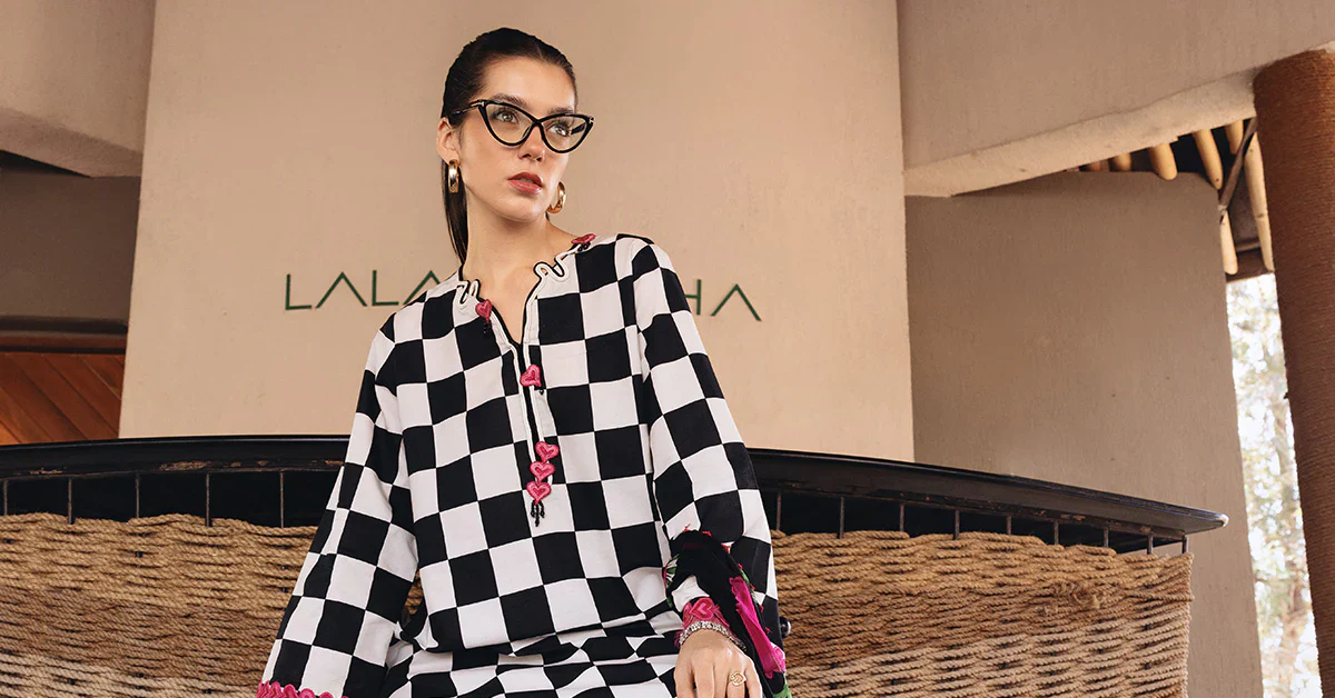 MARIA B -3 Piece Unstitched Embroidered Lawn Suit :MPT-MPT-2906-B - Image 2