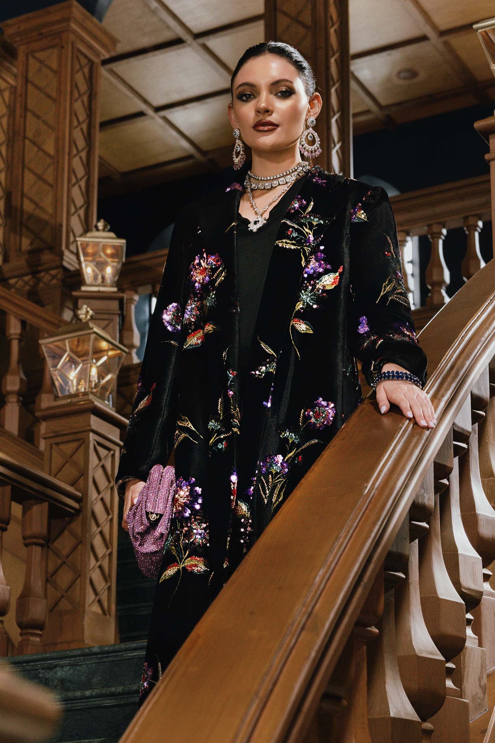 Maria B PALACHI - 3 Piece Unstitched Velvet Embroidered Shirt Embroidered Velvet Shawl  WL-1306-Black and Purple - Image 5