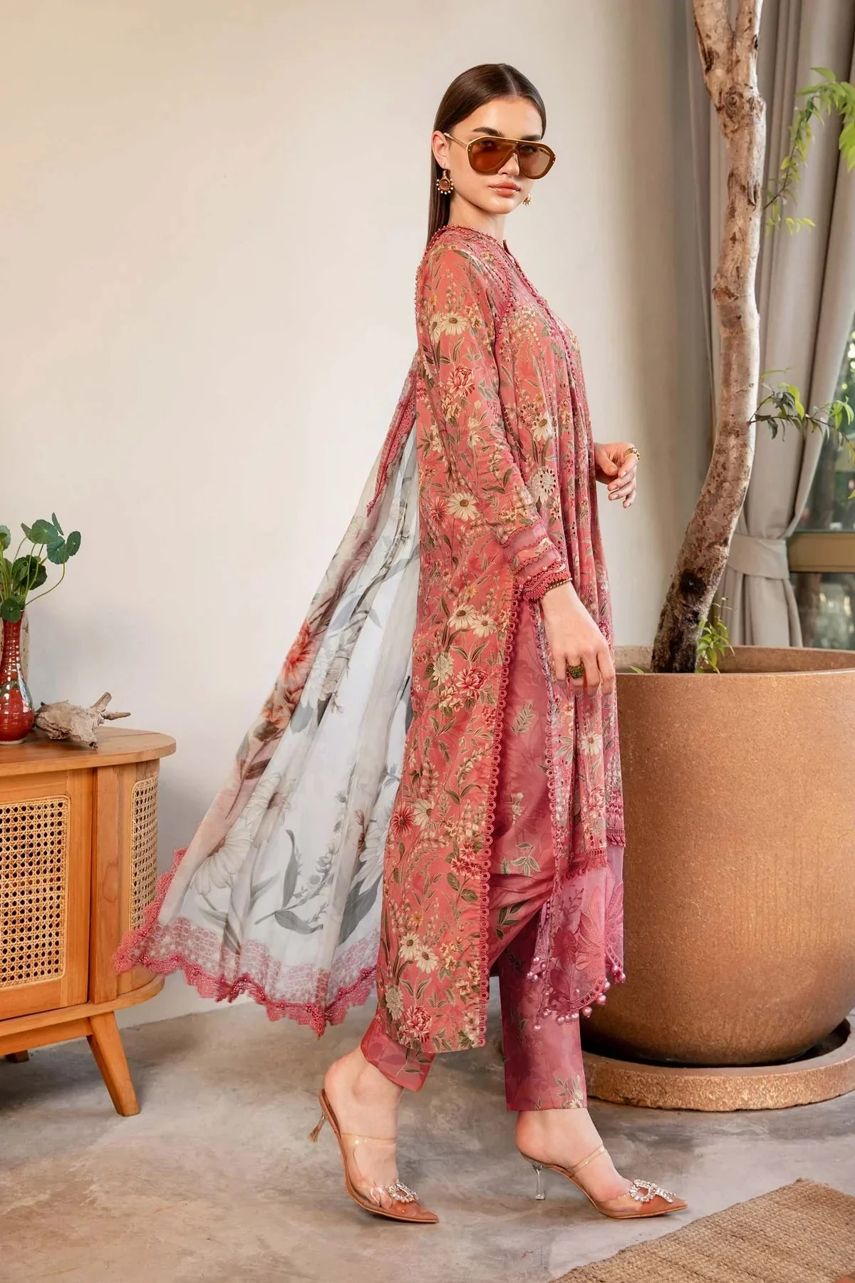 MARIA B - 3 Piece CHICKENKARI Unstitched Printed Lawn Suit | MPT-25022 - Image 4