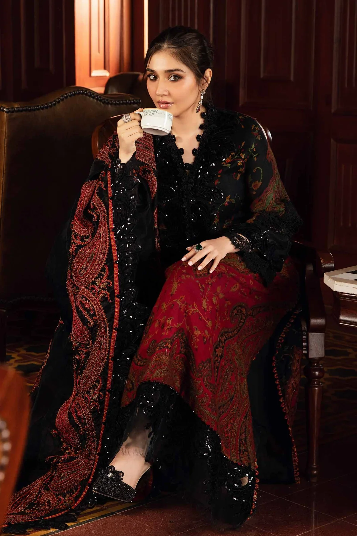 MARIA B - 3 Piece Unstitched Printed Lawn Suit | MPT-25026 - Image 4
