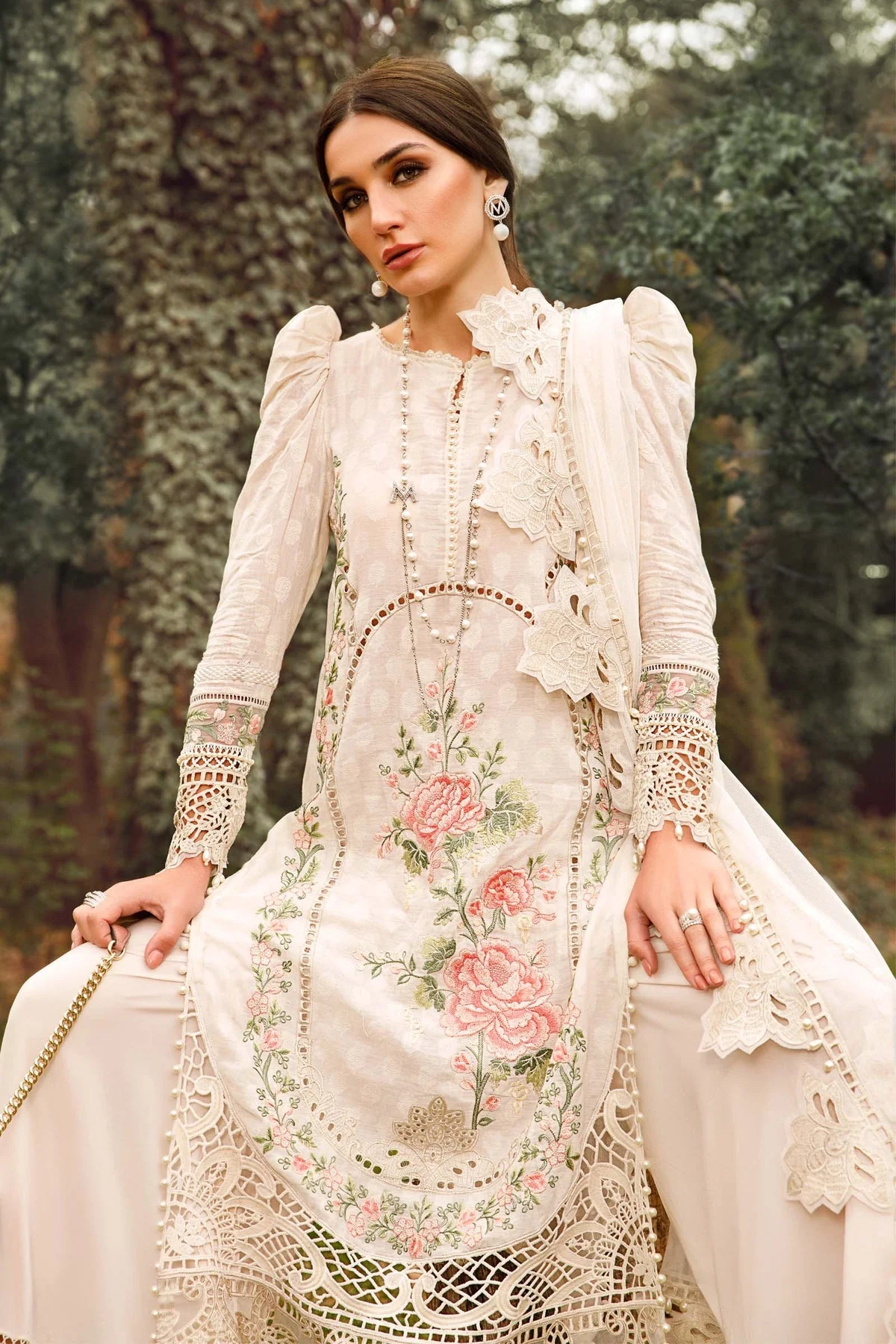 Maria.B Voyage A Luxe Lawn Unstitched Embroidered 3Piece Suit D-2302-A - Image 2