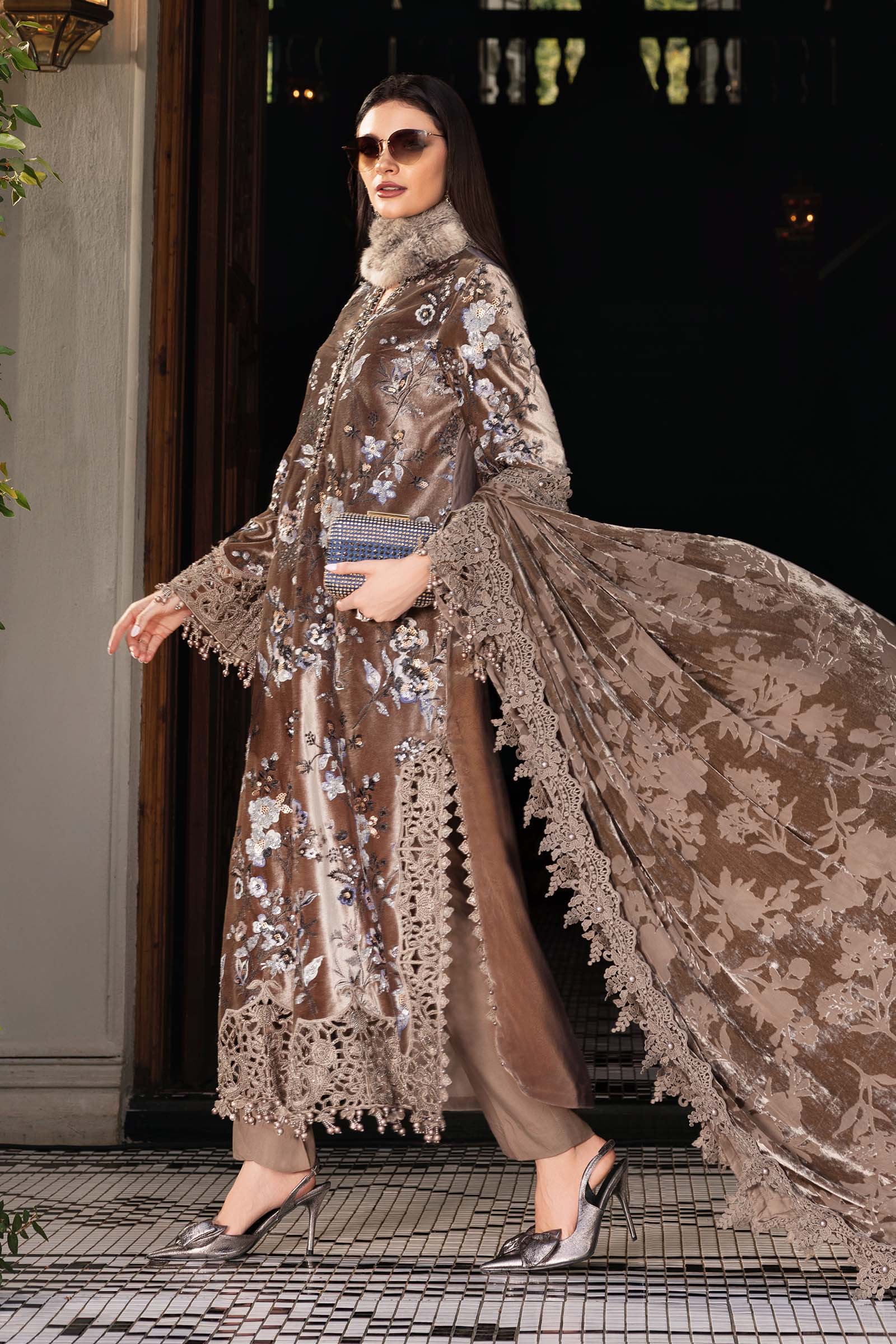 Maria.B Winter Luxe Embroidered Velvet Unstitched 3Pc Suit D-03 Palaichi Shawl - Image 2