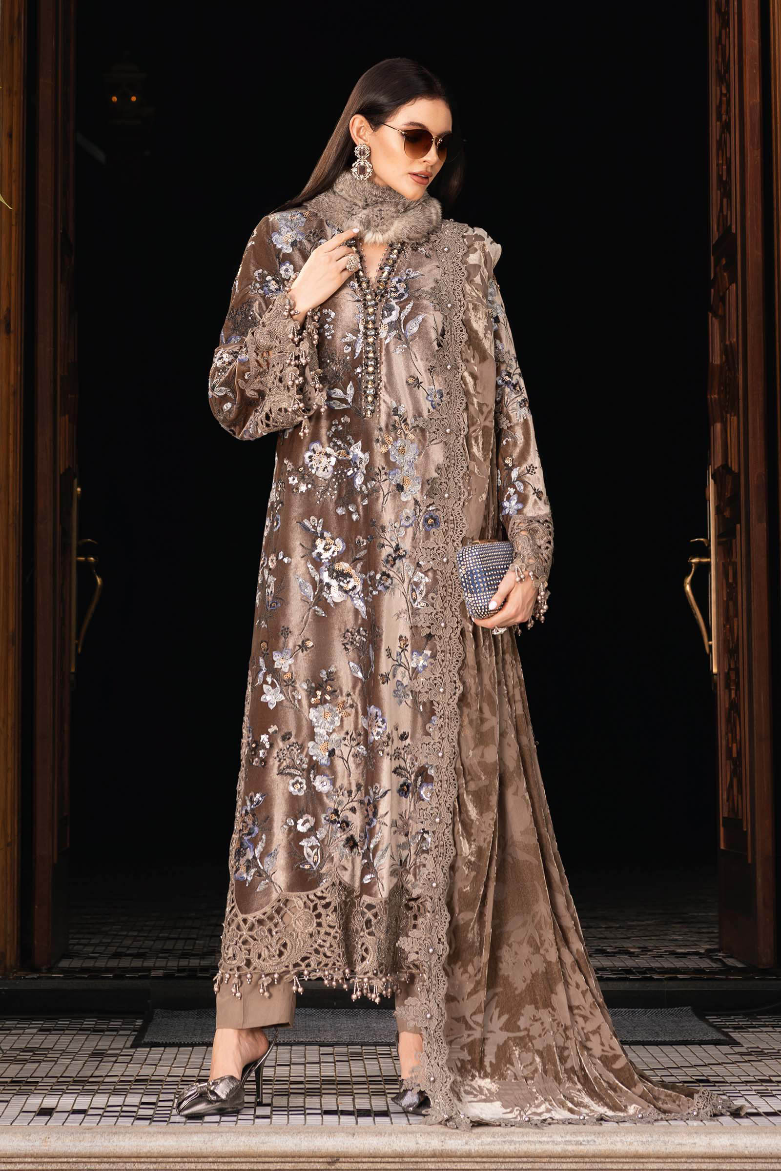 Maria.B Winter Luxe Embroidered Velvet Unstitched 3Pc Suit D-03 Palaichi Shawl - Image 3