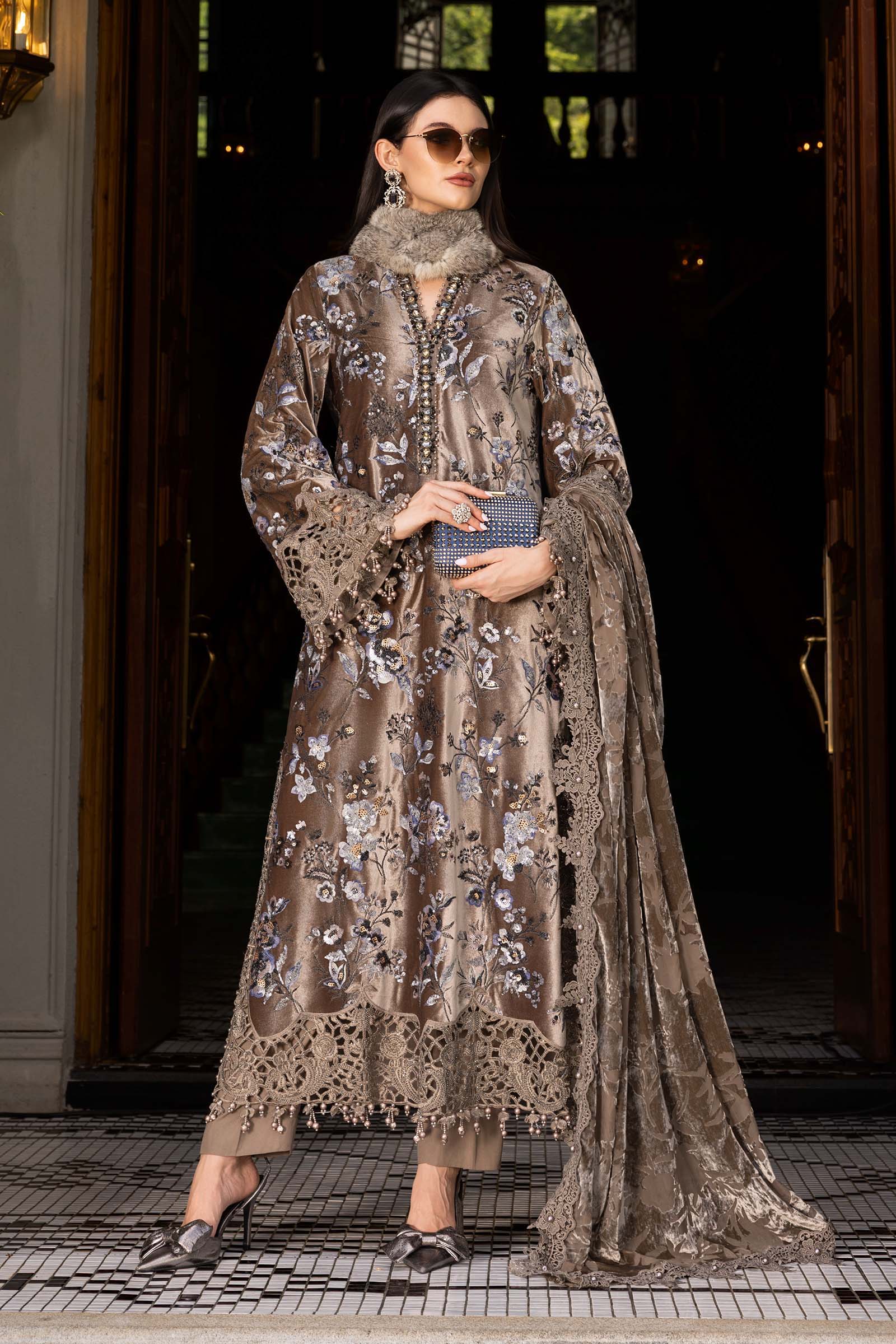 Maria.B Winter Luxe Embroidered Velvet Unstitched 3Pc Suit D-03 Palaichi Shawl - Image 8
