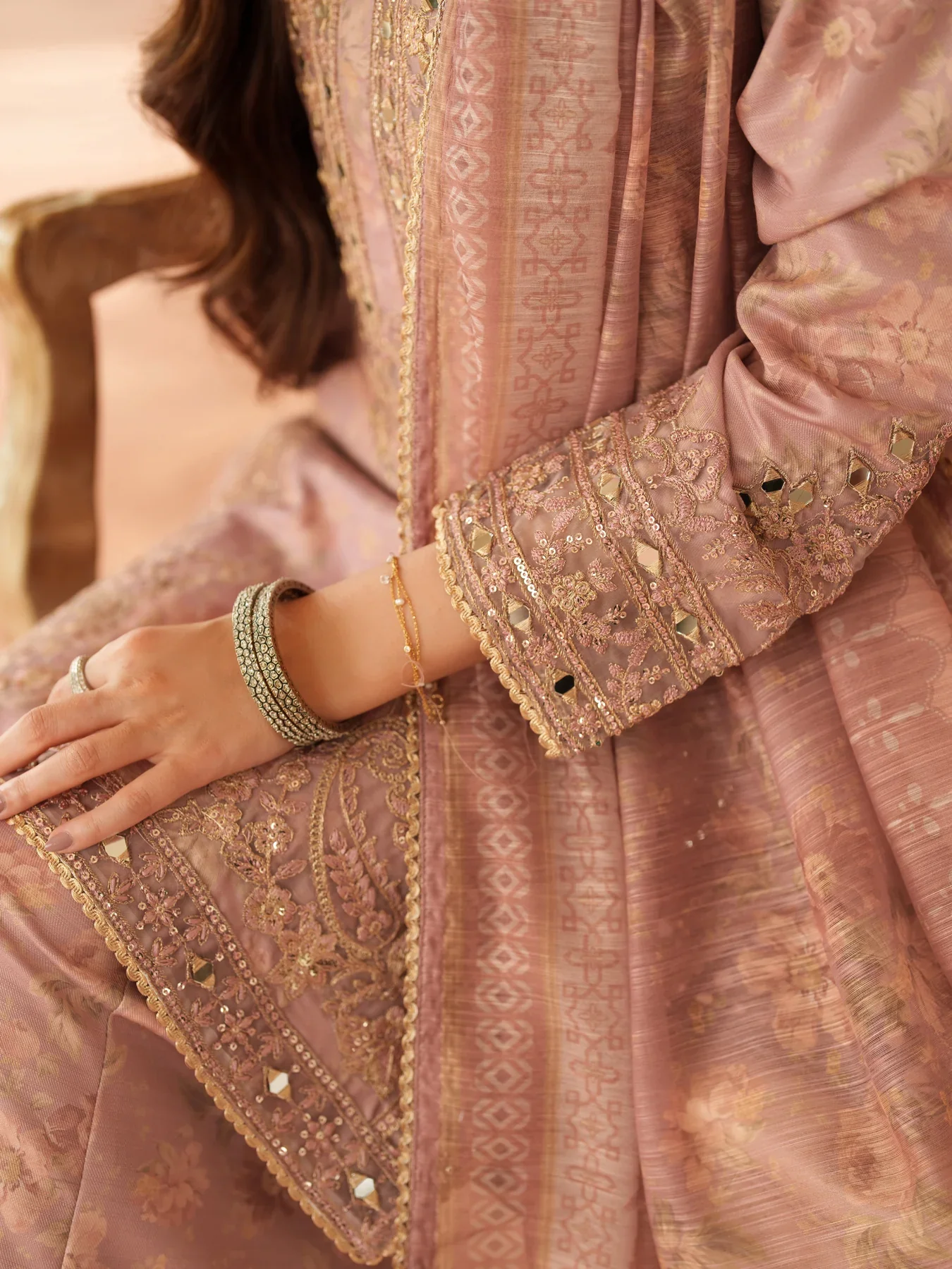 MOHAGNI - 3PC LAWN EMBROIDERED SHIRT WITH MANAAR PRINTED DUPATTA AND TROUSER - KPR 222 - Image 4