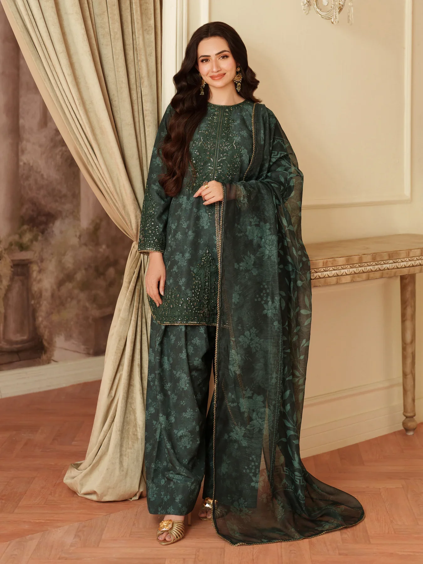 MOHAGNI - 3PC LAWN EMBROIDERED SHIRT WITH MANAAR PRINTED DUPATTA AND TROUSER - KPR 33
