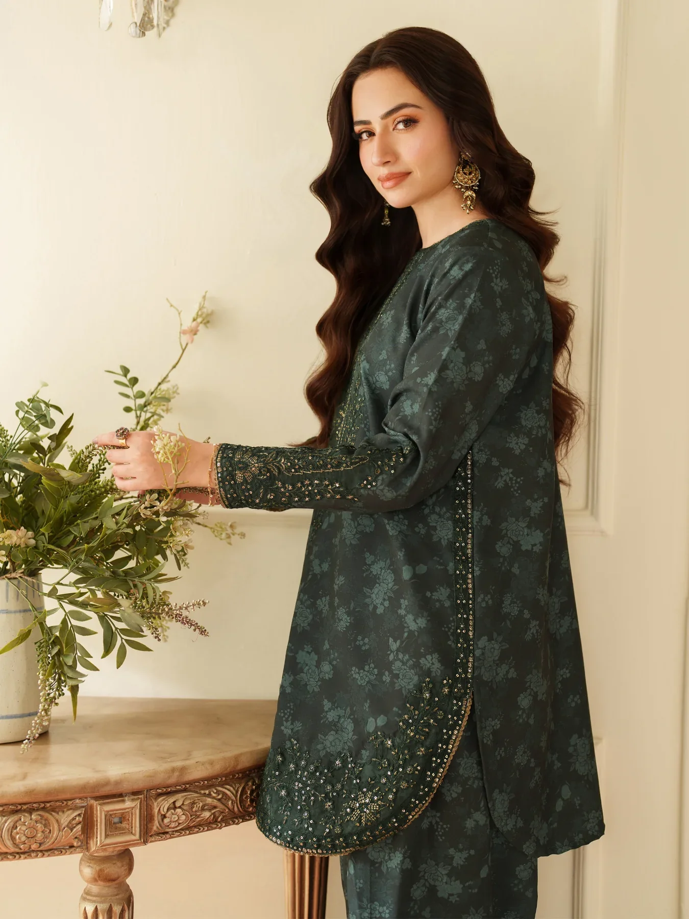 MOHAGNI - 3PC LAWN EMBROIDERED SHIRT WITH MANAAR PRINTED DUPATTA AND TROUSER - KPR 33 - Image 6