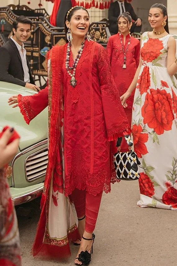 MUSHQ - 3PC LAWN EMBROIDERED SHIRT WITH SILK PRINTED DUPATTA AND TROUSER - HZG1240