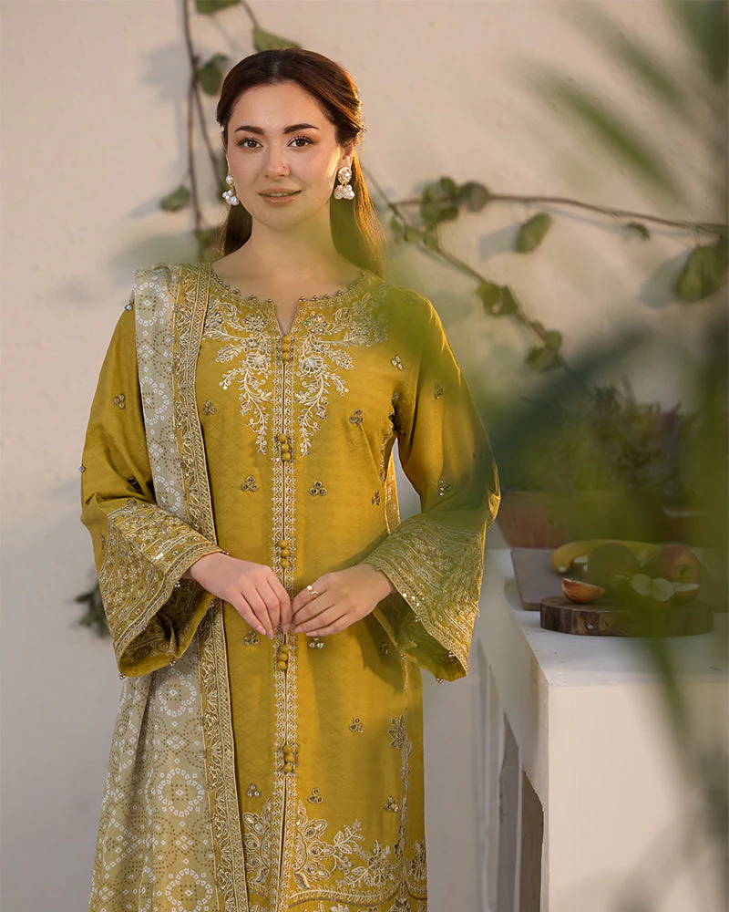 QALAMKAR - 3PC LAWN EMBROIDERED SHIRT WITH EMBROIDERED DUPATTA AND LAWN TROUSER - AL-Y998 - Image 7