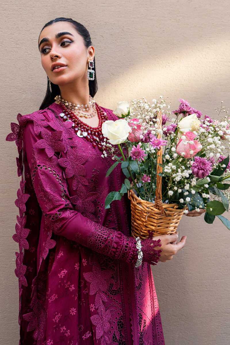 QALAMKAR - 3PC LAWN EMBROIDERED SHIRT WITH JACQUARD WEAVED EMBROIDERED DUPATTA AND COTTON TROUSER - KPR-FK-11 VIOLET - Image 4