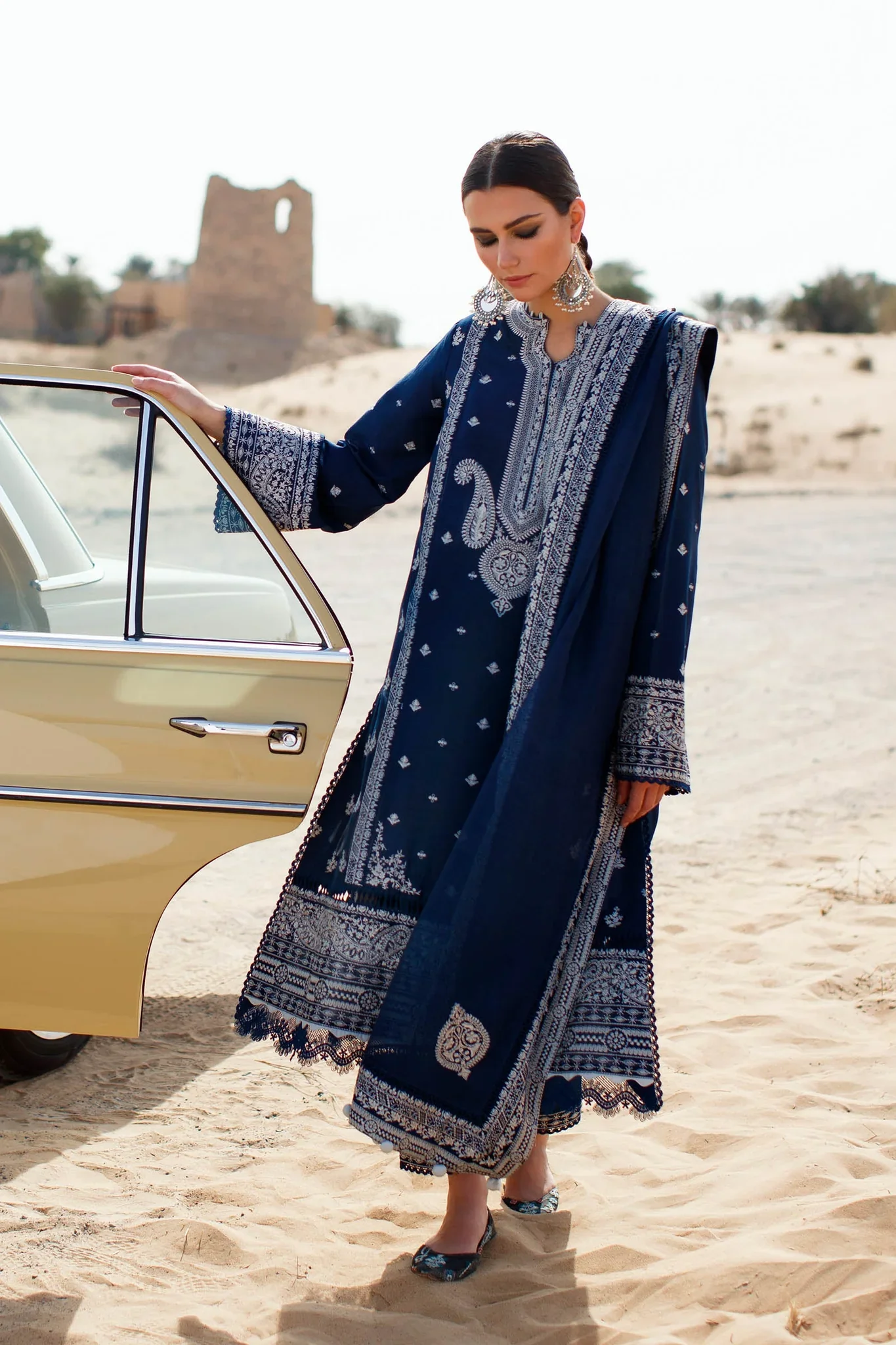 ZAHA - 3PC LAWN EMBROIDERED SHIRT WITH CHIFFON EMBROIDERED DUPATTA AND TROUSER - HZG1507