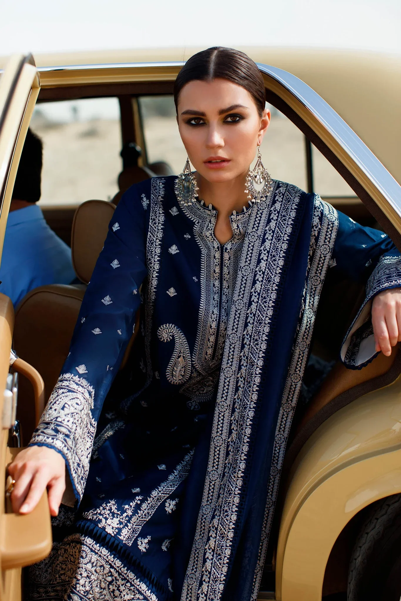 ZAHA - 3PC LAWN EMBROIDERED SHIRT WITH CHIFFON EMBROIDERED DUPATTA AND TROUSER - HZG1507 - Image 2