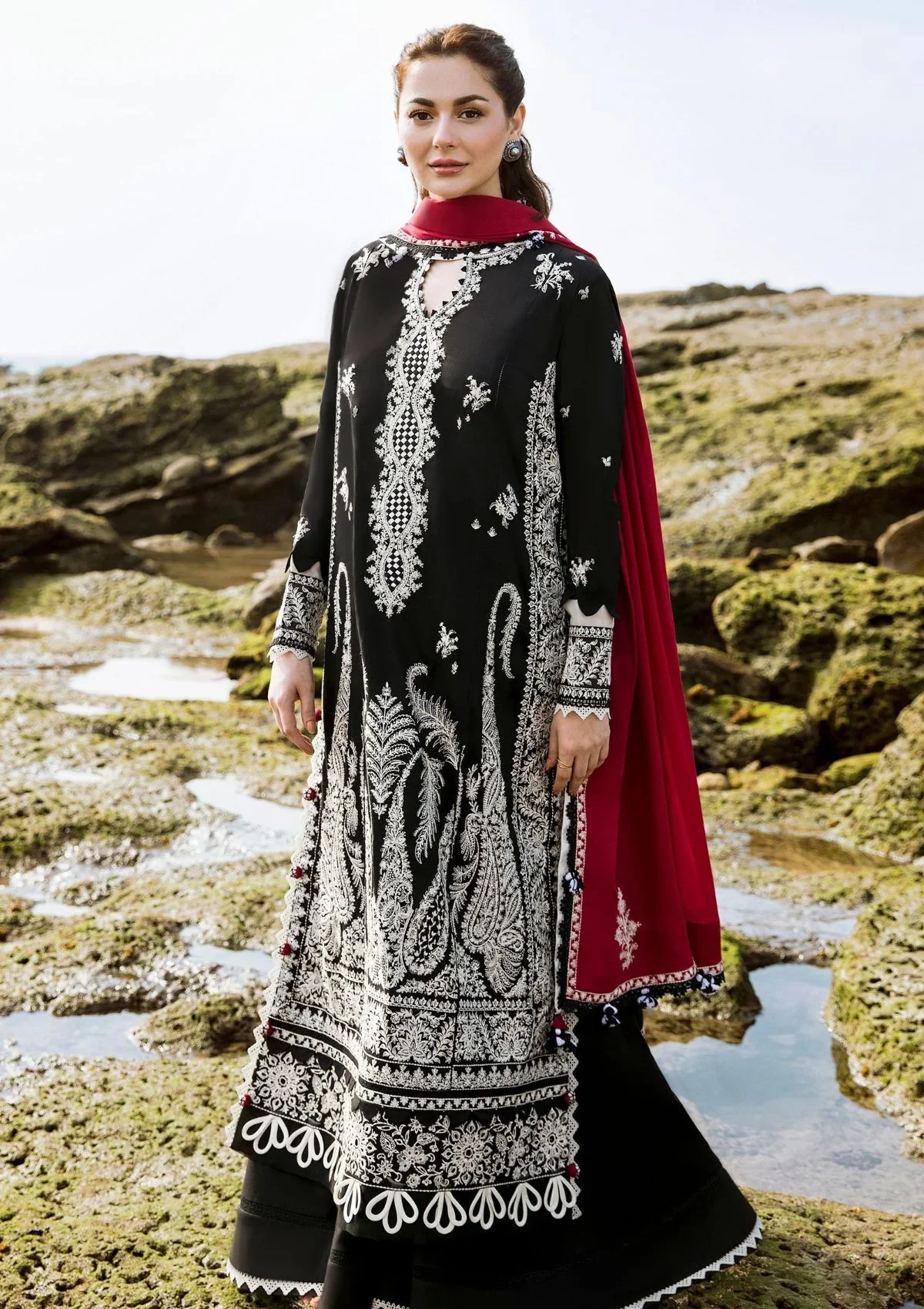 ZAHA - 3PC LAWN EMBROIDERED SHIRT WITH CHIFFON EMBROIDERED DUPATTA AND TROUSER - HZG1703