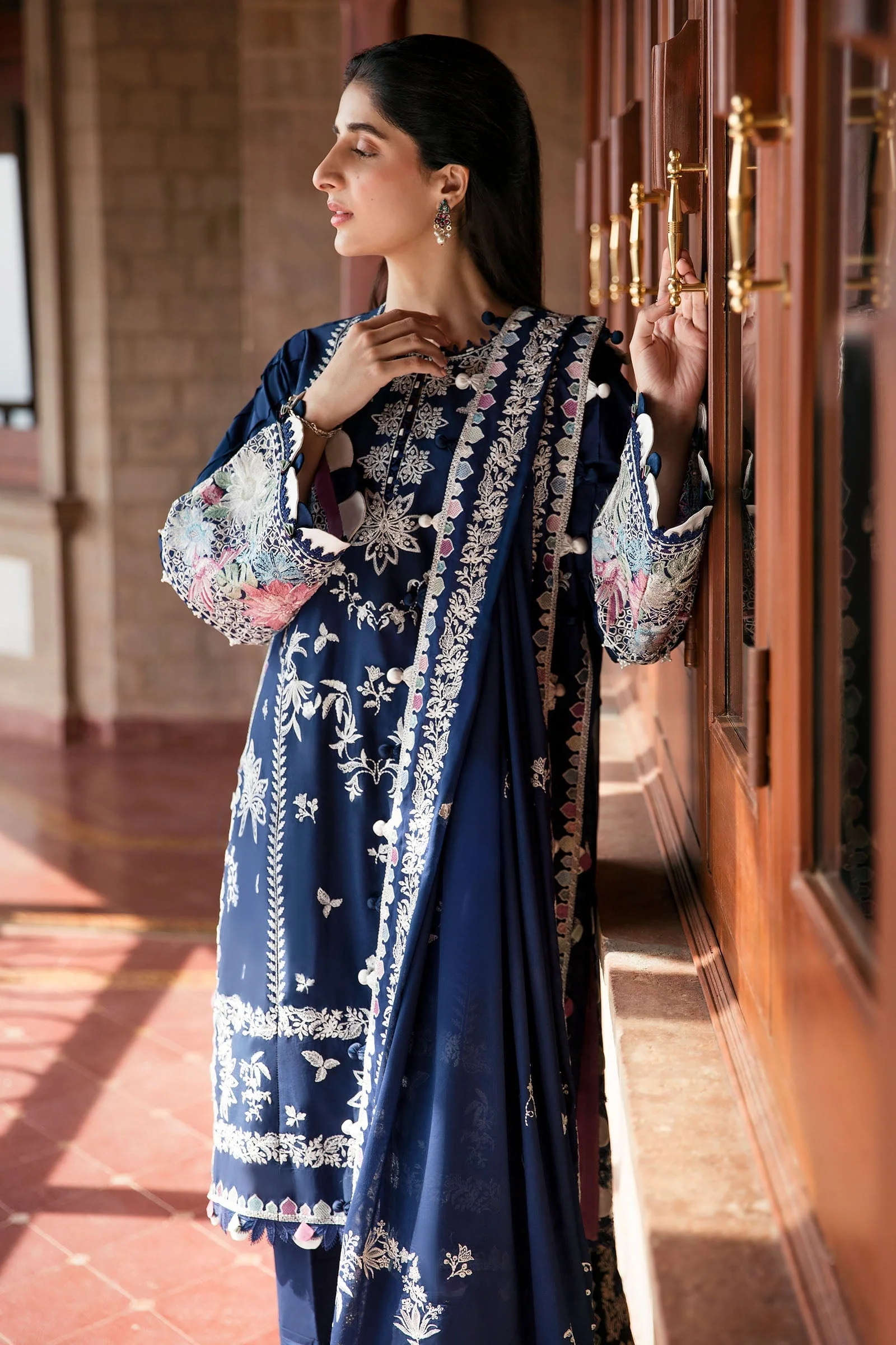 ZAHA - 3PC LAWN EMBROIDERED SHIRT WITH EBROIDERED SHAWL AND TROUSER - KPR1656 - Image 5