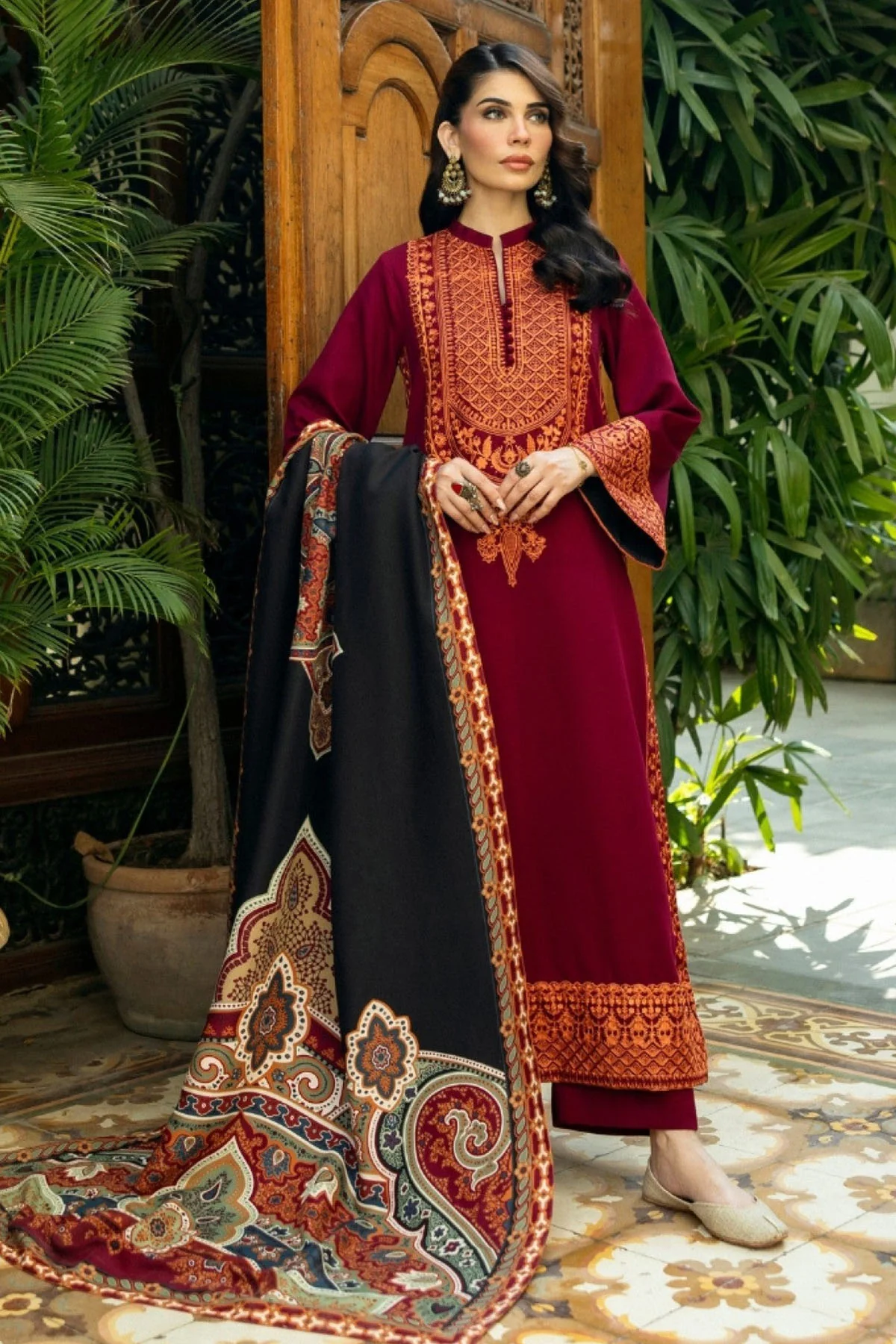 ZAINAB CHOTTANI - 3PC LAWN EMBROIDERED SHIRT WITH PRINTED DUPATTA AND TROUSER - ZC#10 - Sila