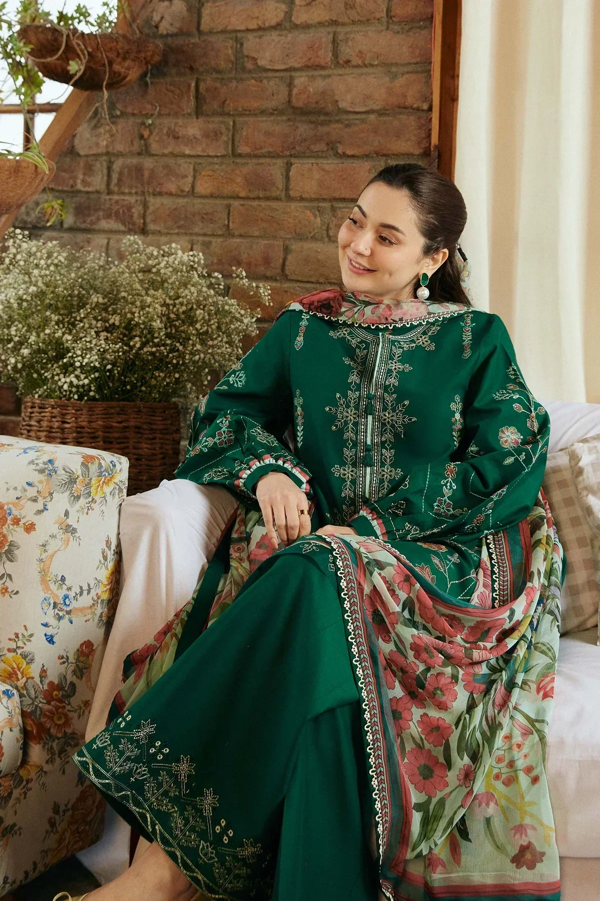 ZARA SHAH JAHAN - 3PC LAWN EMBROIDERED SHIRT WITH DIAMOND PRINTED DUPATTA AND TROUSER - HZG1672 - Image 3