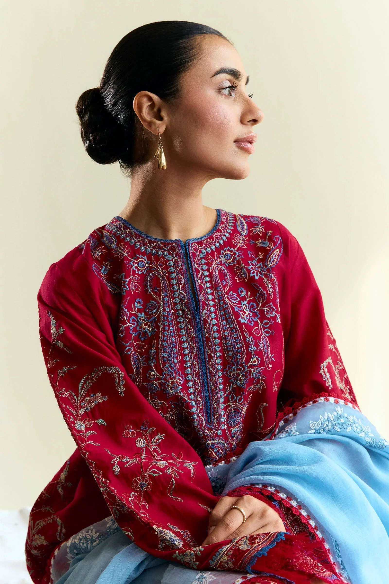 ZARA SHAJAHAN - 3PC LAWN EMBROIDERED SHIRT WITH EMBROIDEREDDUPATTA AND TROUSER -KPR2311 - Image 2